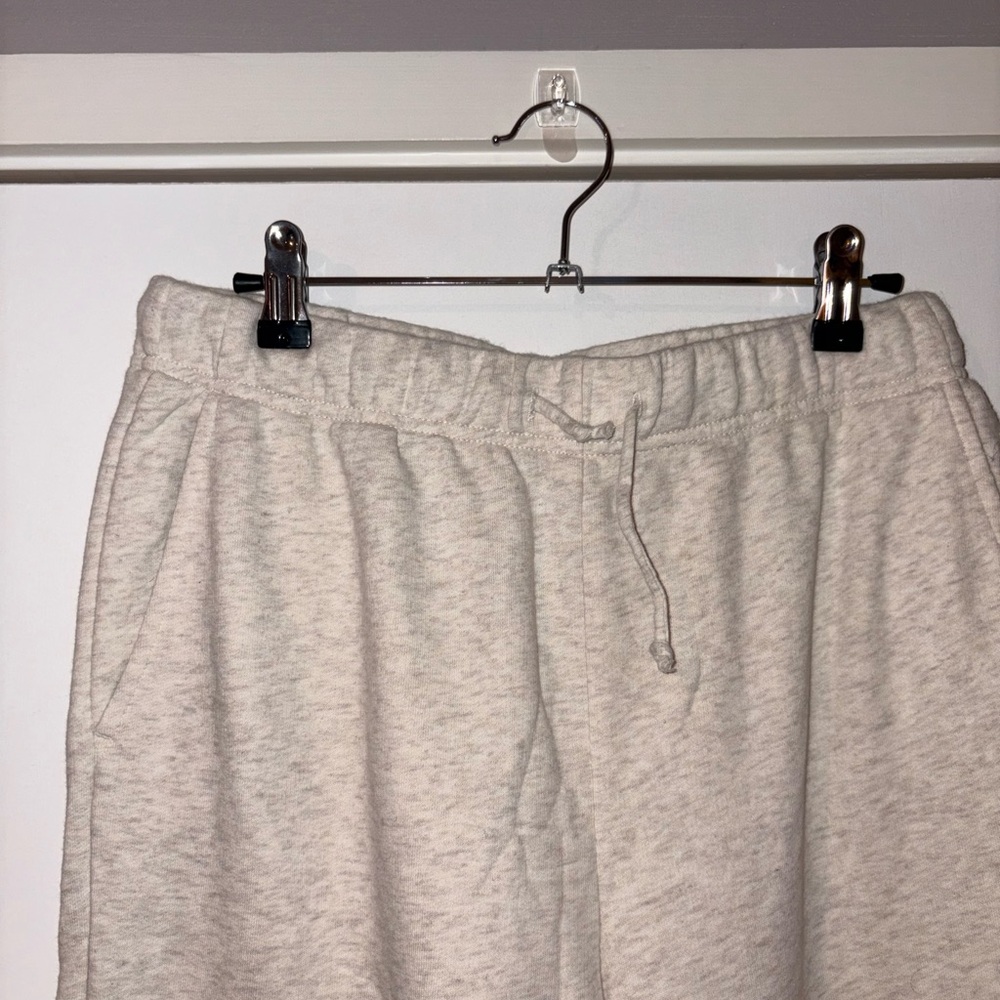 Aritzia TNA Cream Jogger Sweatpants - Picture 2 of 7